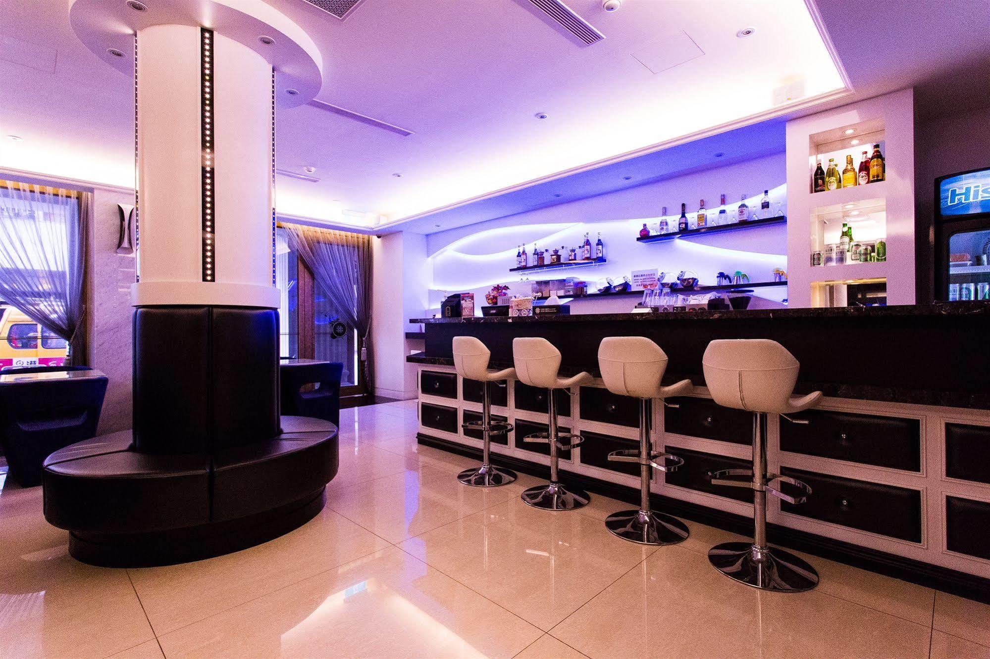 Harmonious Hotel Kaohsiung Extérieur photo