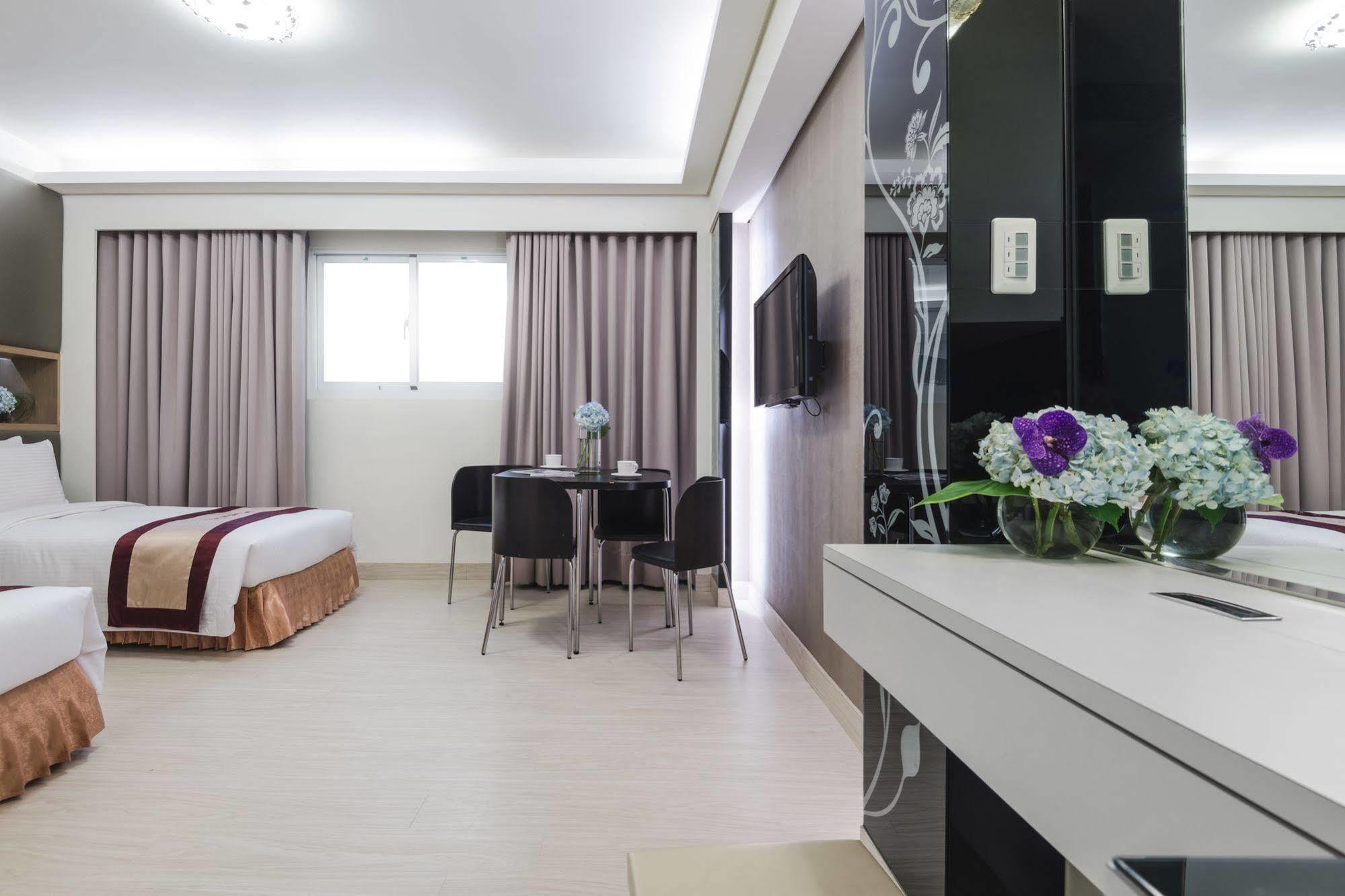 Harmonious Hotel Kaohsiung Extérieur photo