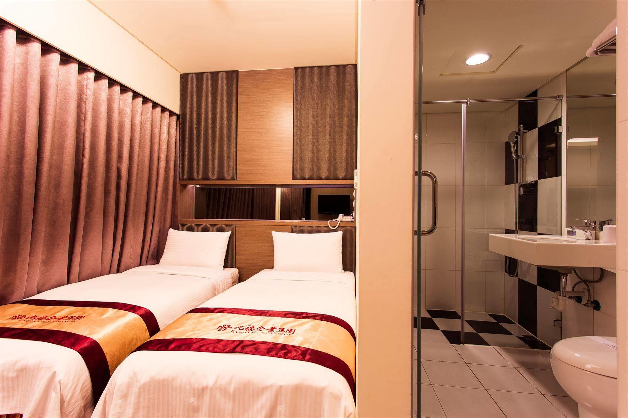 Harmonious Hotel Kaohsiung Extérieur photo