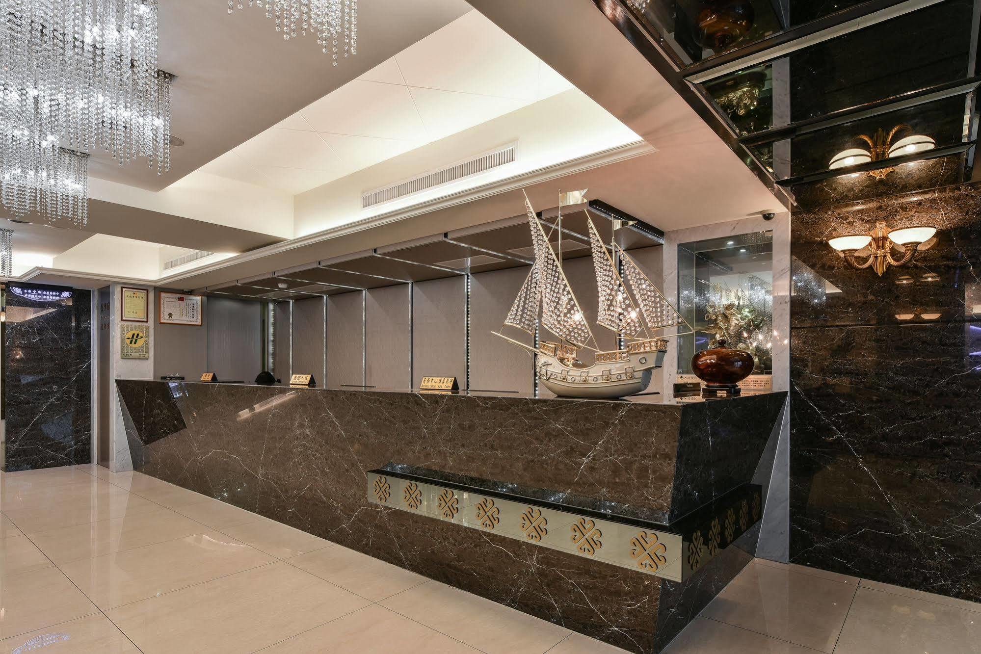 Harmonious Hotel Kaohsiung Extérieur photo